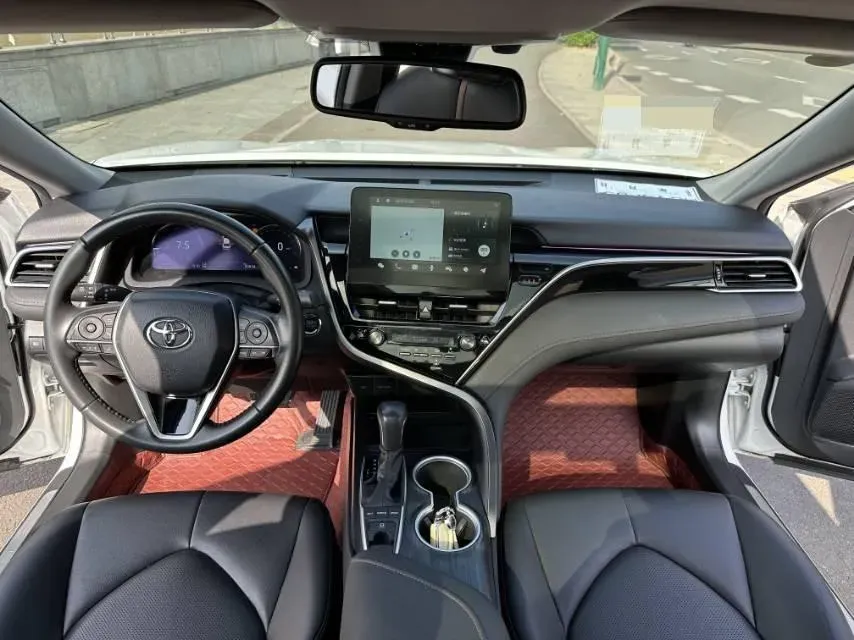 2021 Toyota Camry 2.5L 209HP L4 8AT,autocango,china used car exporter,china ev exporter,chinese used car exporter,chinese used ev exporter