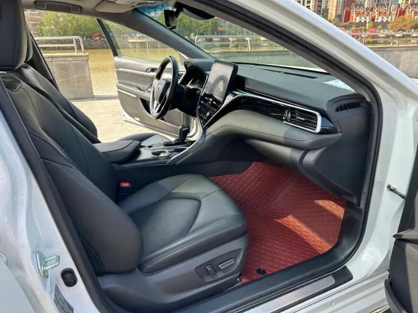 2021 Toyota Camry 2.5L 209HP L4 8AT,autocango,china used car exporter,china ev exporter,chinese used car exporter,chinese used ev exporter