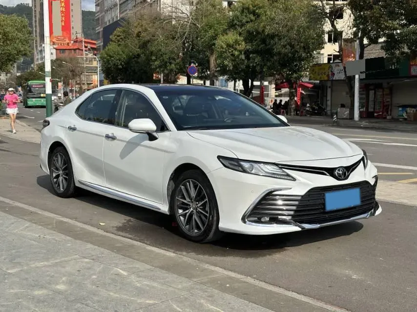 2021 Toyota Camry 2.5L 209HP L4 8AT,autocango,china used car exporter,china ev exporter,chinese used car exporter,chinese used ev exporter