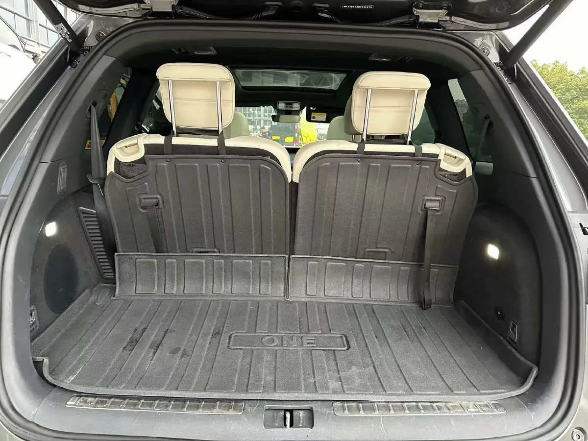 2021 Li ONE Range Extended 131HP REEV 40.5KWH,autocango,china used car exporter,china ev exporter,chinese used car exporter,chinese used ev exporter