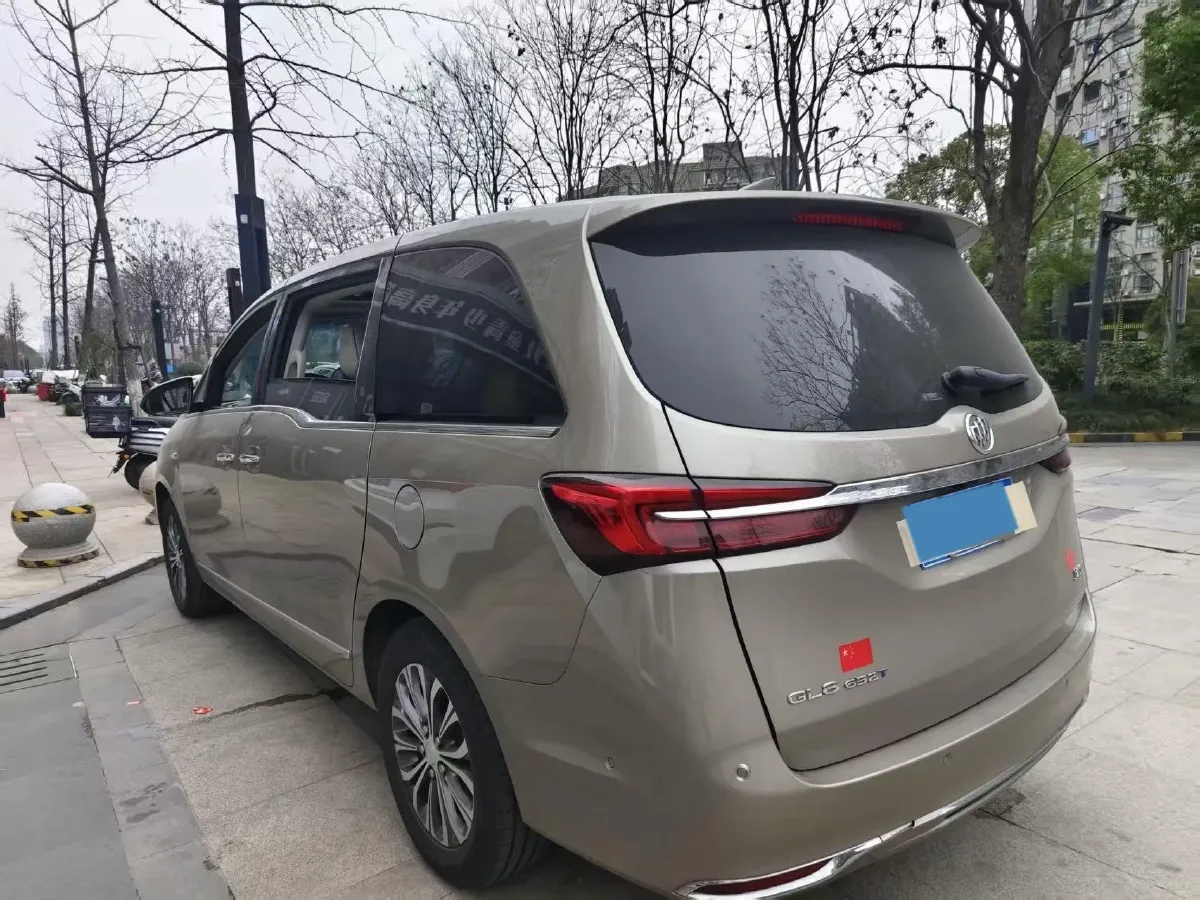 2022 Buick GL8 2.0T 237HP L4 9AT,autocango,china used car exporter,china ev exporter,chinese used car exporter,chinese used ev exporter