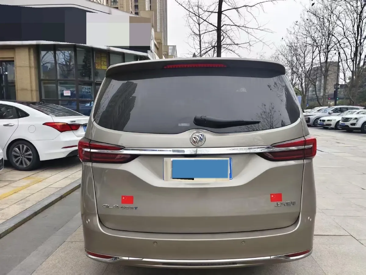 2022 Buick GL8 2.0T 237HP L4 9AT,autocango,china used car exporter,china ev exporter,chinese used car exporter,chinese used ev exporter