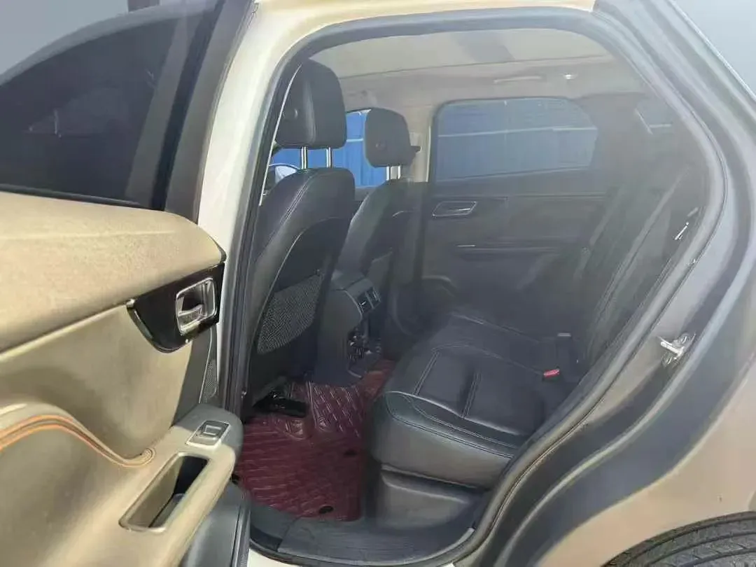 2018 Jaguar F-PACE 2.0T 250HP L4 8AT,autocango,china used car exporter,china ev exporter,chinese used car exporter,chinese used ev exporter