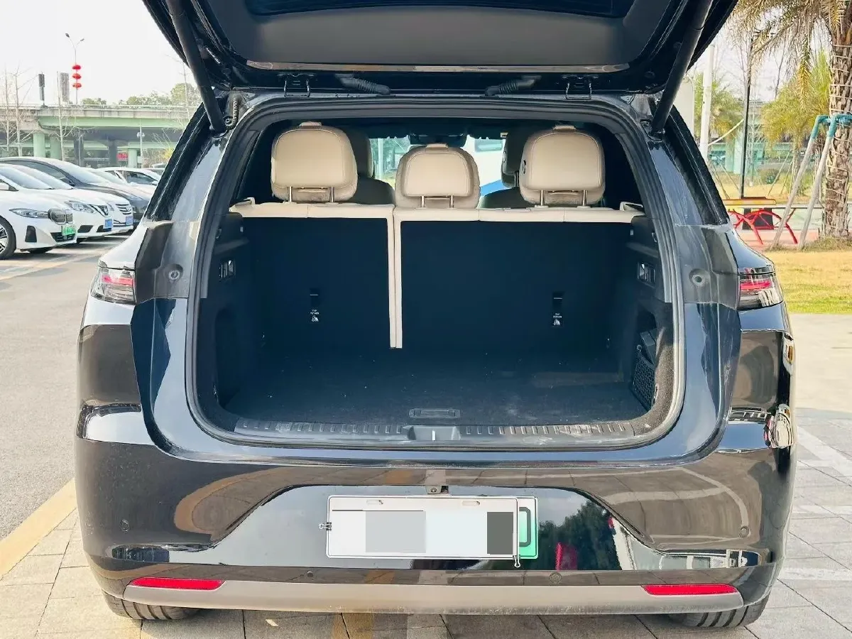 2024 Li L6 Range Extended 154HP L4 REEV 36.8KWH,autocango,china used car exporter,china ev exporter,chinese used car exporter,chinese used ev exporter