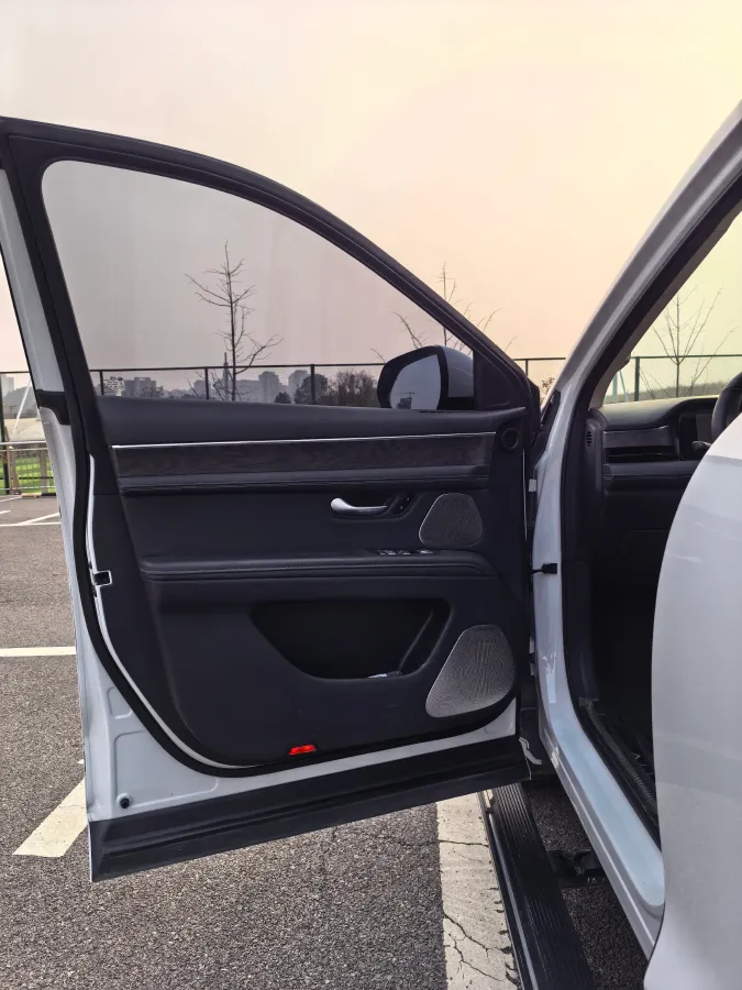 2022 Volvo S60 2.0T 197HP L4 8AT,autocango,china used car exporter,china ev exporter,chinese used car exporter,chinese used ev exporter