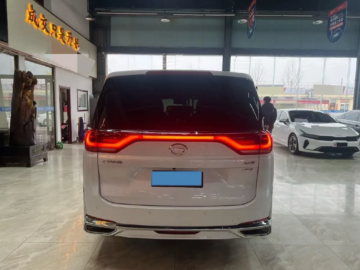 2021 GAC Trumpchi M8 2.0T 252HP L4 8AT,autocango,china used car exporter,china ev exporter,chinese used car exporter,chinese used ev exporter