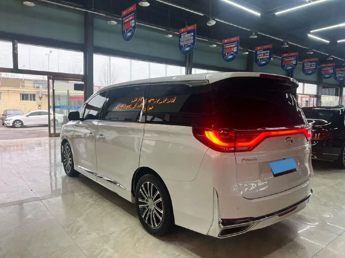 2021 GAC Trumpchi M8 2.0T 252HP L4 8AT,autocango,china used car exporter,china ev exporter,chinese used car exporter,chinese used ev exporter