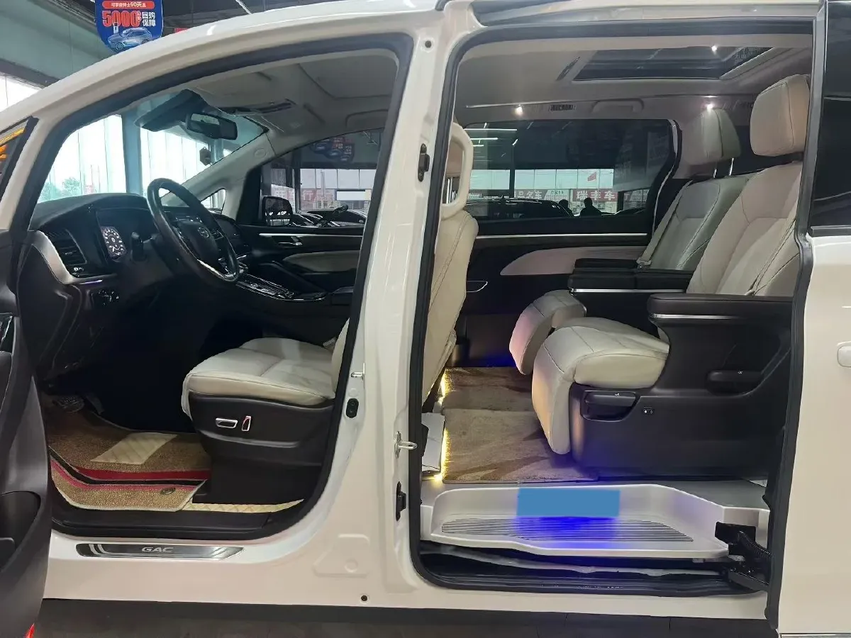 2021 GAC Trumpchi M8 2.0T 252HP L4 8AT,autocango,china used car exporter,china ev exporter,chinese used car exporter,chinese used ev exporter