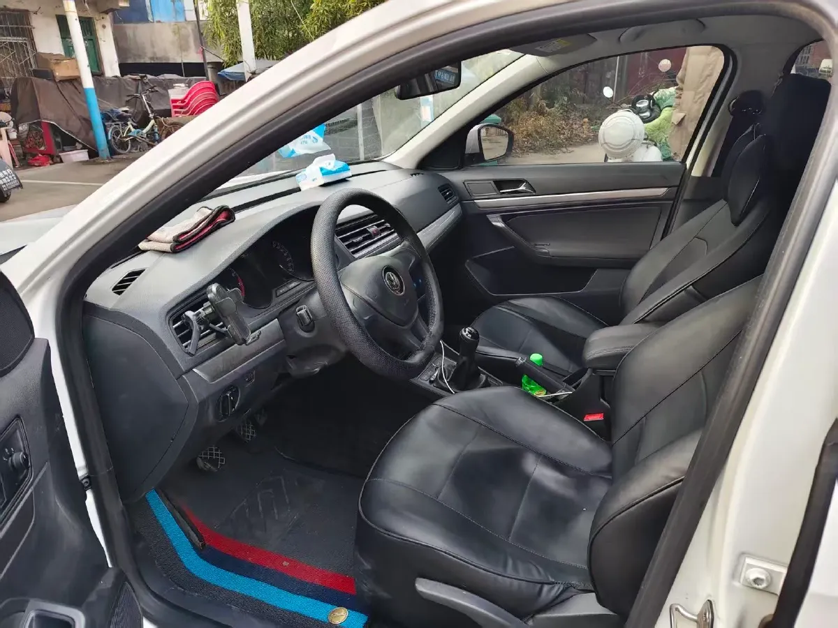 2019 Volkswagen Polo 1.5L 113HP L4 5MT,autocango,china used car exporter,china ev exporter,chinese used car exporter,chinese used ev exporter