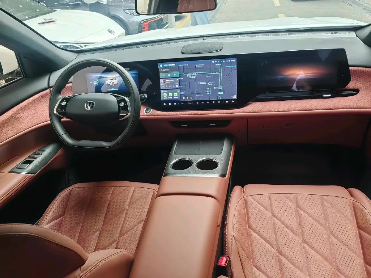 2025 ChangAn CS75 Plus 1.5T 192HP L4 8AT,autocango,china used car exporter,china ev exporter,chinese used car exporter,chinese used ev exporter