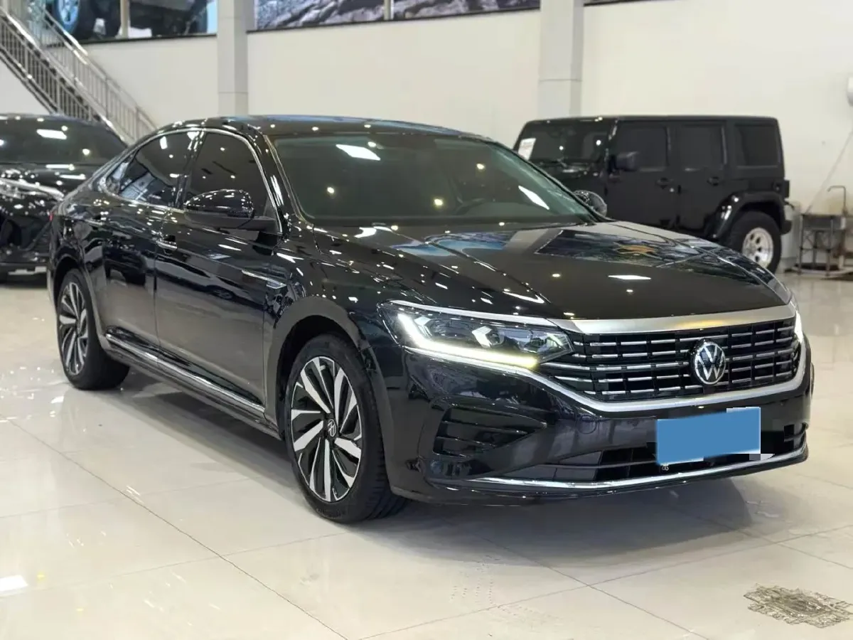 2023 Volkswagen Passat 2.0T 186HP L4 7DCT,autocango,china used car exporter,china ev exporter,chinese used car exporter,chinese used ev exporter