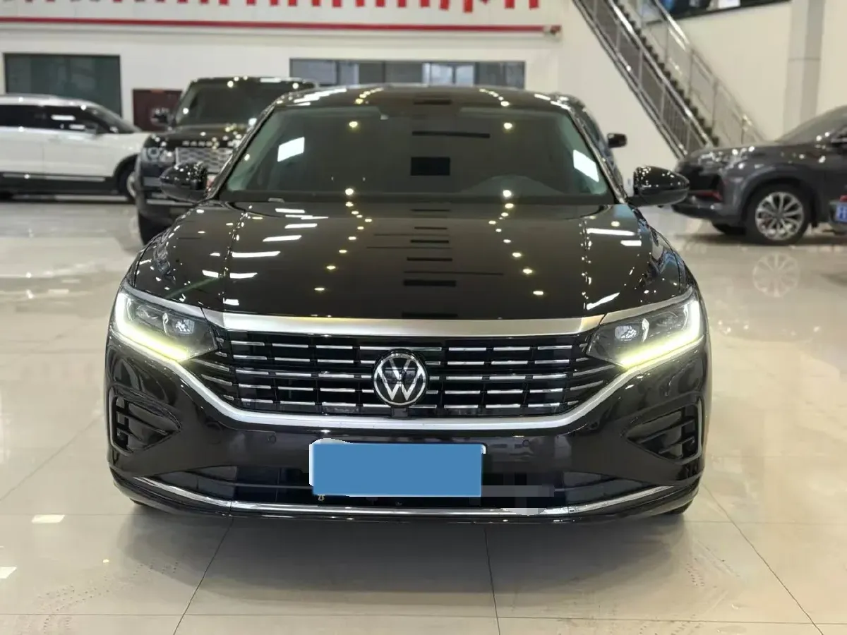 2023 Volkswagen Passat 2.0T 186HP L4 7DCT,autocango,china used car exporter,china ev exporter,chinese used car exporter,chinese used ev exporter