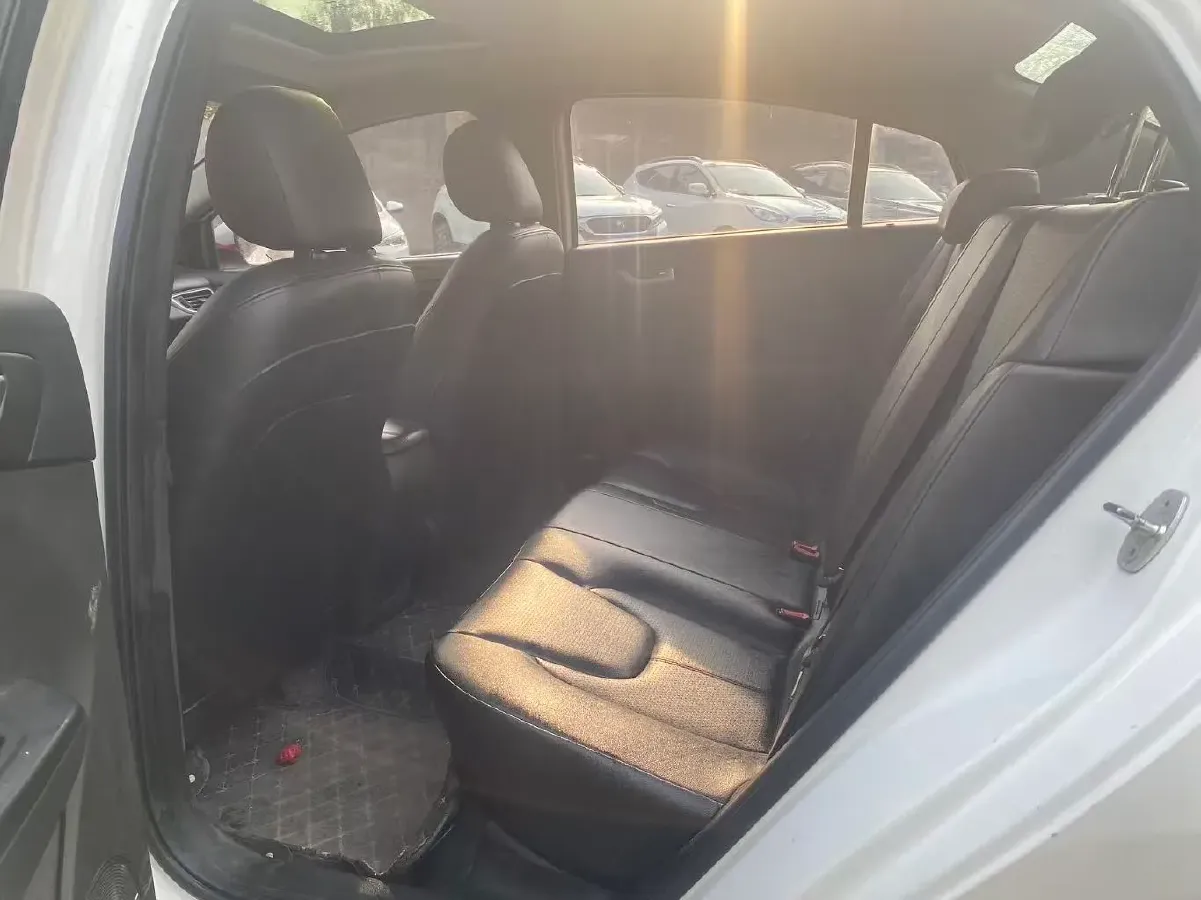 2017 Chery Arrizo 5 1.5T 147HP L4 CVT,autocango,china used car exporter,china ev exporter,chinese used car exporter,chinese used ev exporter