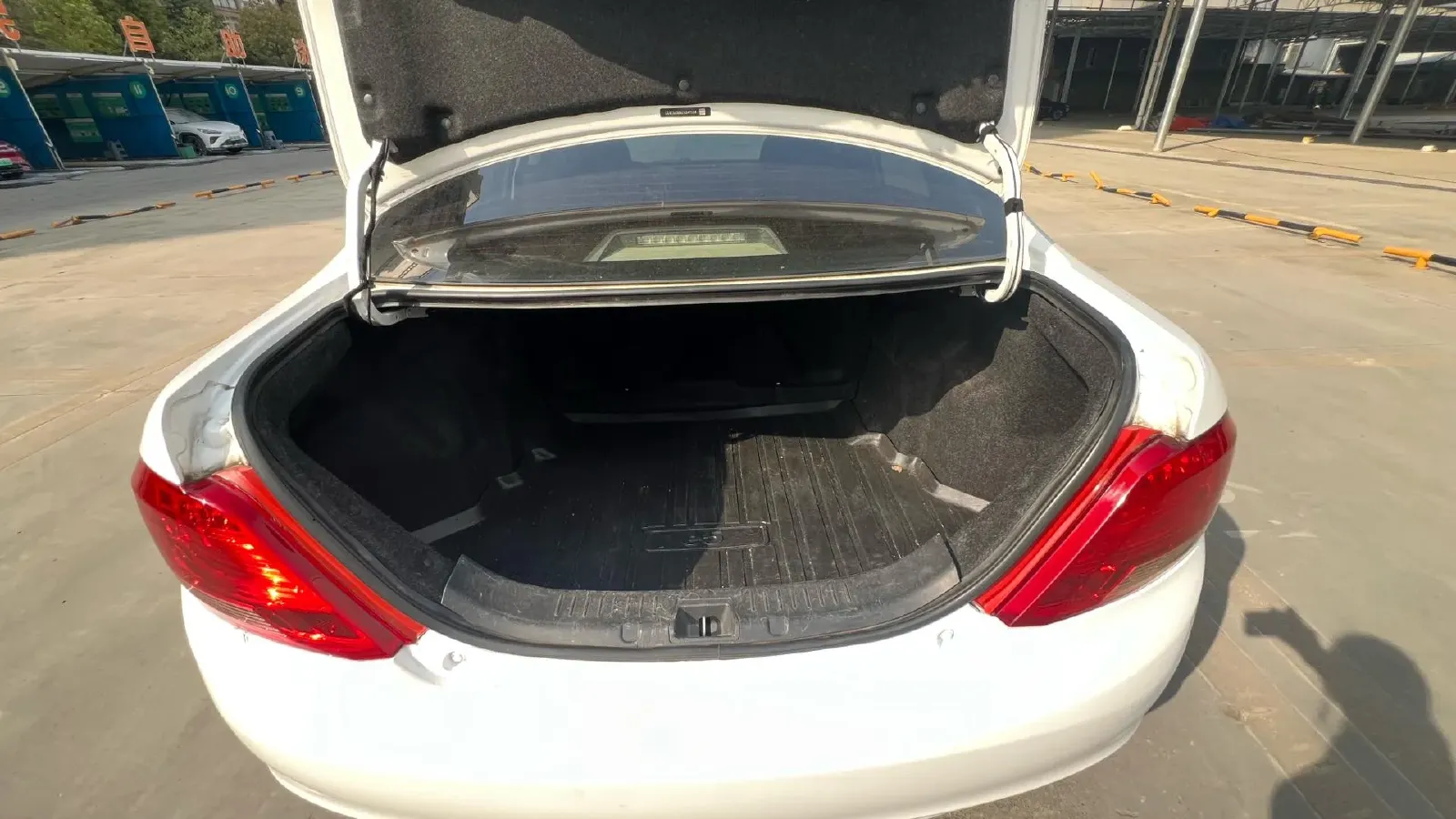 2018 BYD e5 BEV 60.48KWH,autocango,china used car exporter,china ev exporter,chinese used car exporter,chinese used ev exporter