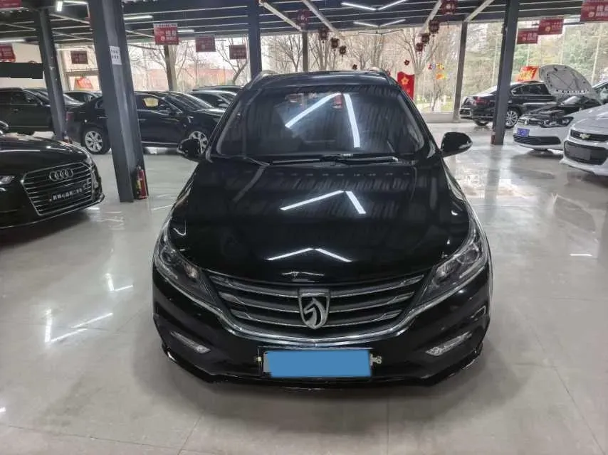 2017 BaoJun 310W 1.5L 112HP L4 6MT,autocango,china used car exporter,china ev exporter,chinese used car exporter,chinese used ev exporter
