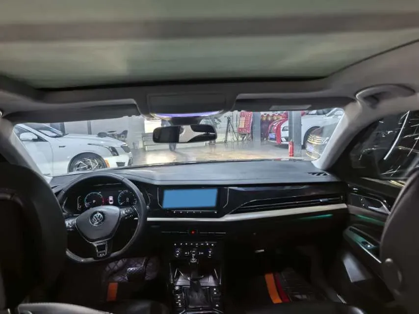 2017 BaoJun 310W 1.5L 112HP L4 6MT,autocango,china used car exporter,china ev exporter,chinese used car exporter,chinese used ev exporter