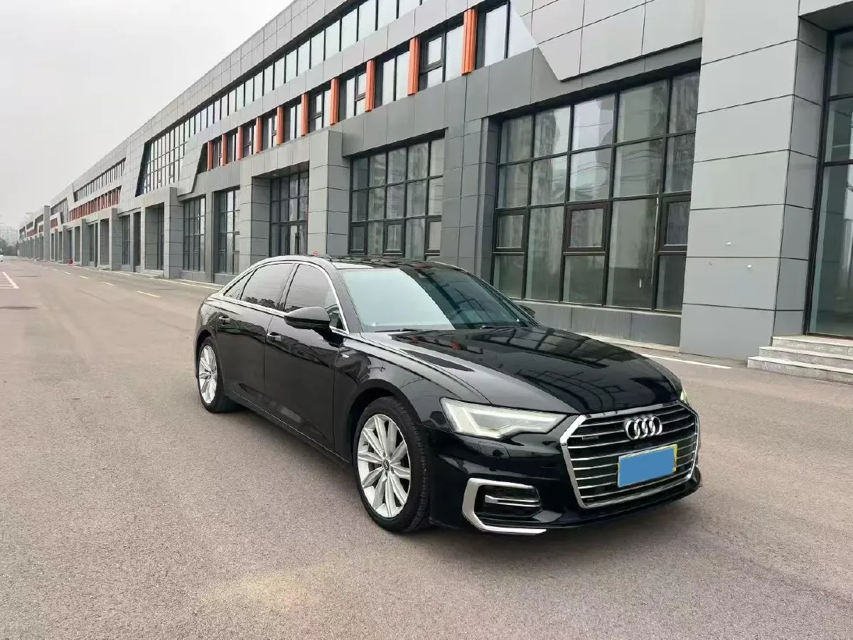 2021 Audi A6L 2.0T 224HP L4 7DCT,autocango,china used car exporter,china ev exporter,chinese used car exporter,chinese used ev exporter