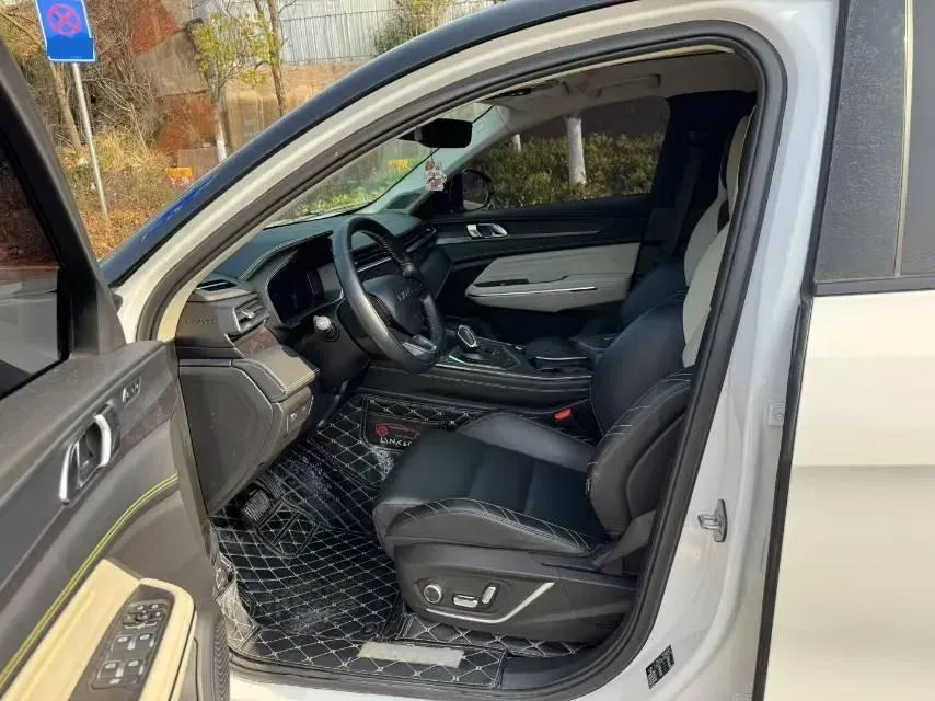 2020 LYNK&CO 05 2.0T 254HP L4 8AT,autocango,china used car exporter,china ev exporter,chinese used car exporter,chinese used ev exporter