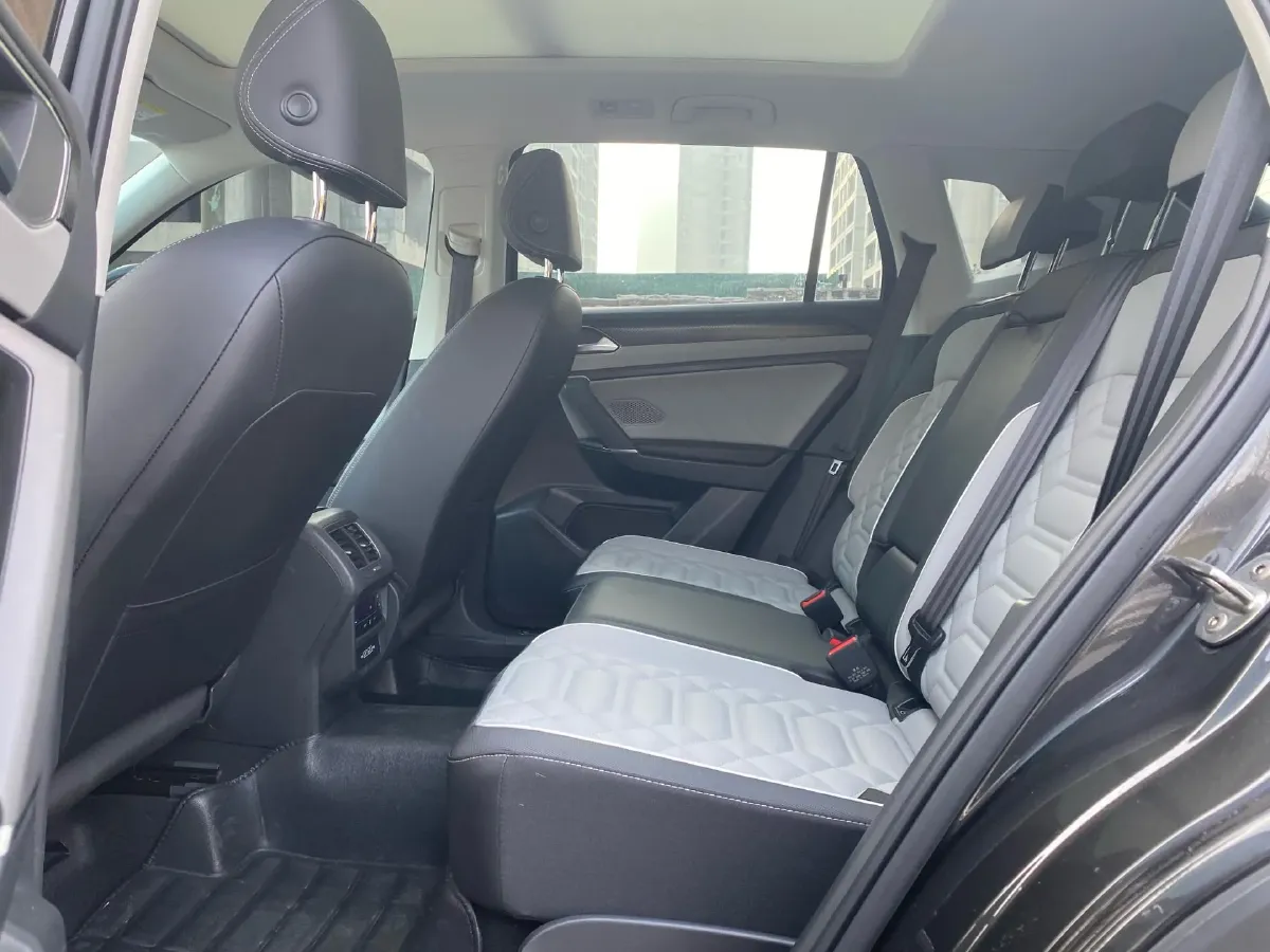 2024 Volkswagen Tayron 1.5T 160HP L4 7DCT,autocango,china used car exporter,china ev exporter,chinese used car exporter,chinese used ev exporter