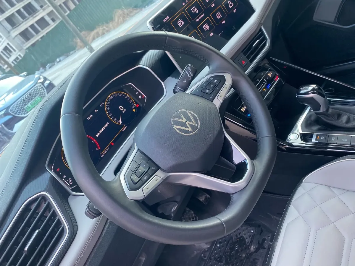 2024 Volkswagen Tayron 1.5T 160HP L4 7DCT,autocango,china used car exporter,china ev exporter,chinese used car exporter,chinese used ev exporter