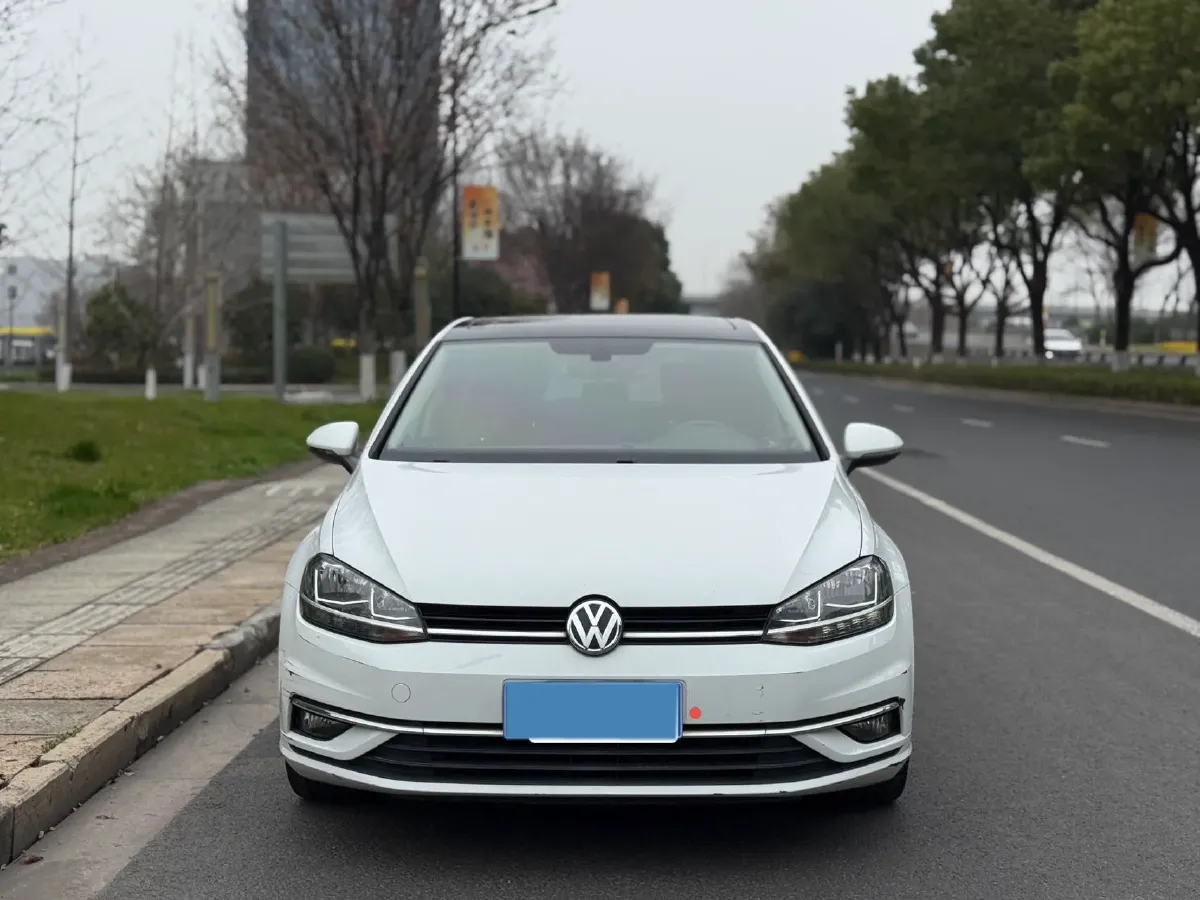 2018 Volkswagen Golf 1.4T 131HP L4 7DCT,autocango,china used car exporter,china ev exporter,chinese used car exporter,chinese used ev exporter