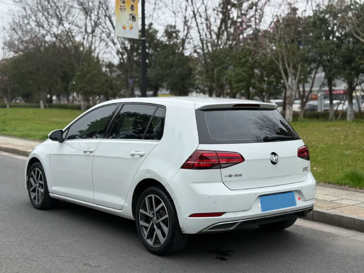 2018 Volkswagen Golf 1.4T 131HP L4 7DCT,autocango,china used car exporter,china ev exporter,chinese used car exporter,chinese used ev exporter