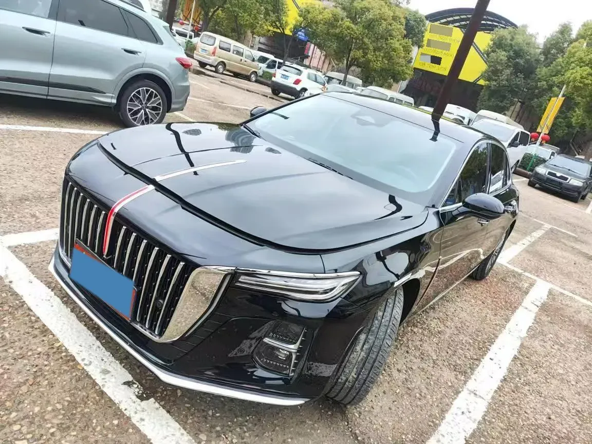 2023 HongQi H5 2.0T 224HP L4 8AT,autocango,china used car exporter,china ev exporter,chinese used car exporter,chinese used ev exporter