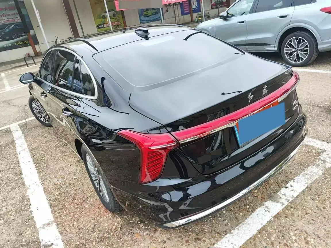 2023 HongQi H5 2.0T 224HP L4 8AT,autocango,china used car exporter,china ev exporter,chinese used car exporter,chinese used ev exporter