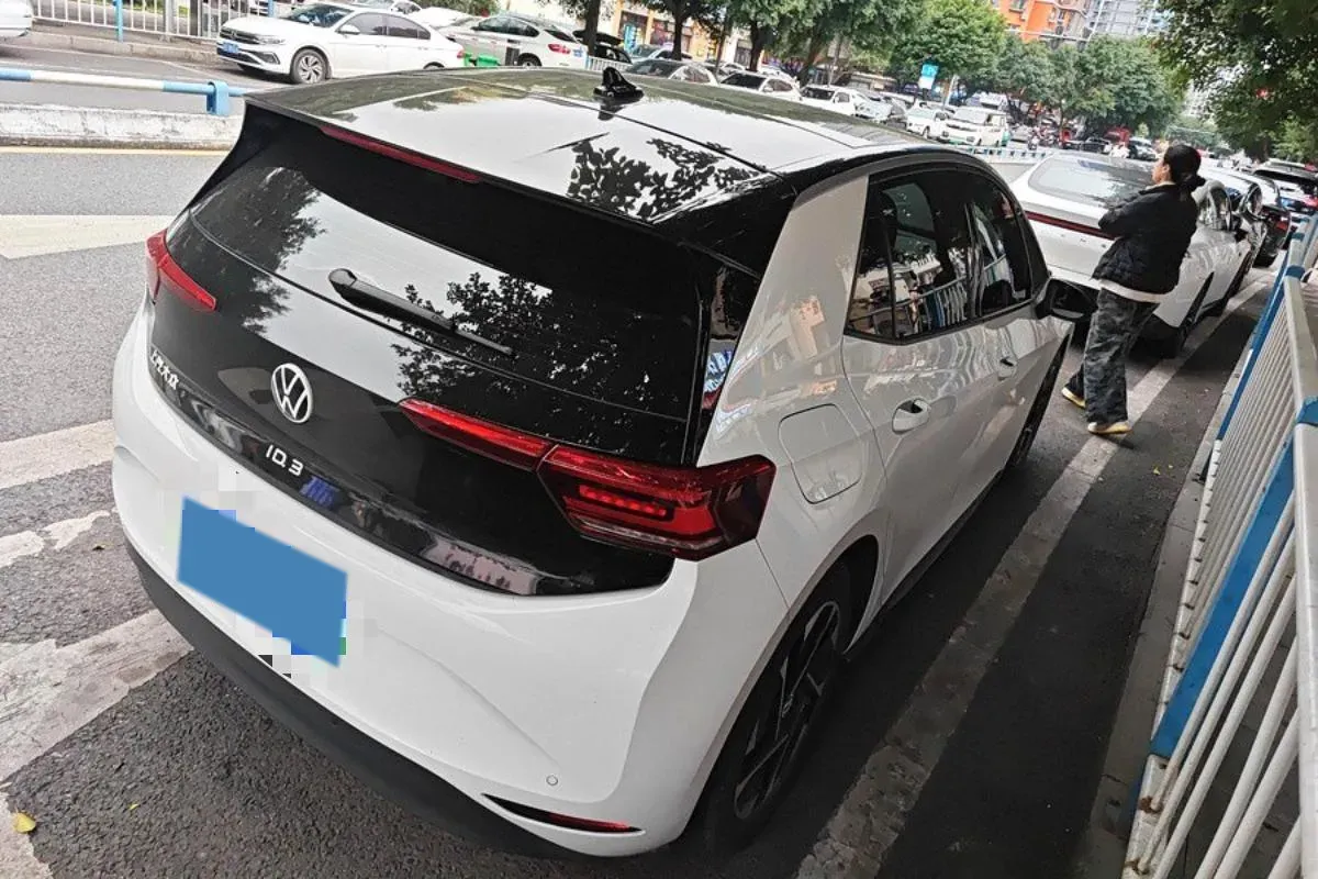 2024 Volkswagen ID.3 BEV 52.8KWH,autocango,china used car exporter,china ev exporter,chinese used car exporter,chinese used ev exporter