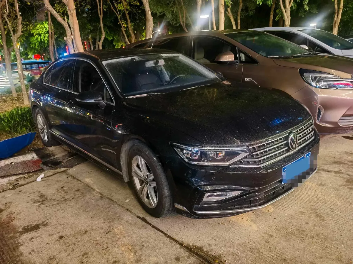 2023 Volkswagen Magotan 1.4T 150HP L4 7DCT,autocango,china used car exporter,china ev exporter,chinese used car exporter,chinese used ev exporter