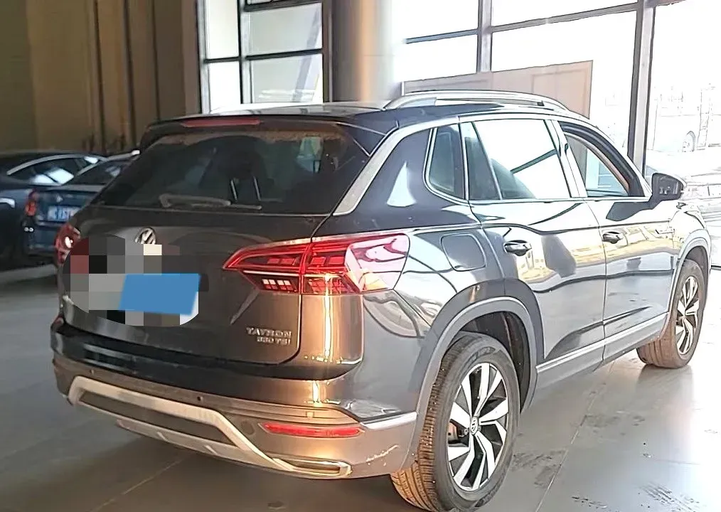 2019 MINI CLUBMAN 1.5T 102HP L3 6AT,autocango,china used car exporter,china ev exporter,chinese used car exporter,chinese used ev exporter