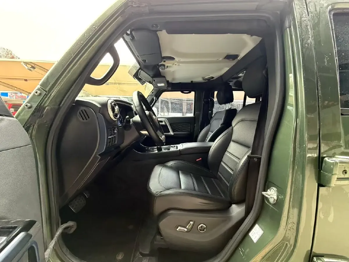 2020 Beijing BJ40 2.0T 224HP L4 8AT,autocango,china used car exporter,china ev exporter,chinese used car exporter,chinese used ev exporter