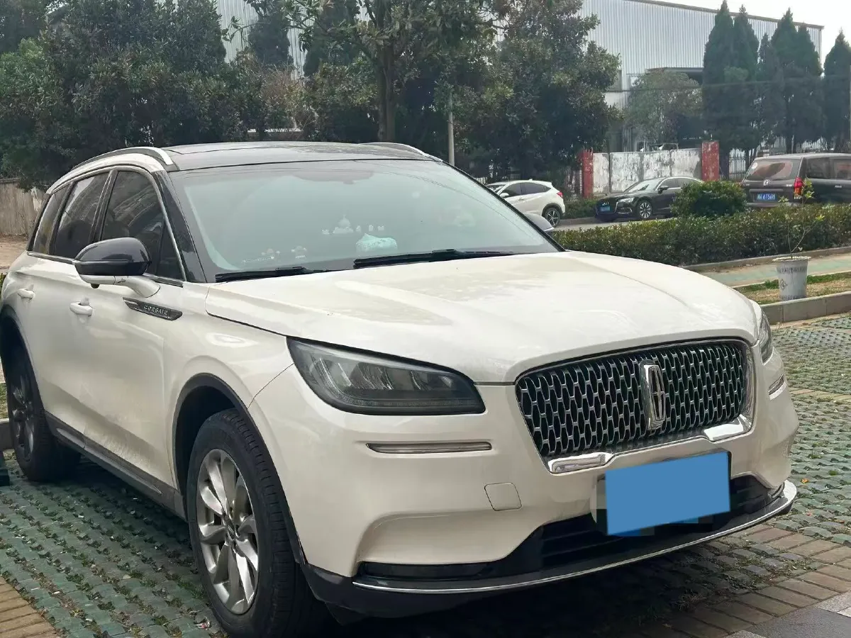 2021 Lincoln Corsair 2.0T 245HP L4 8AT,autocango,china used car exporter,china ev exporter,chinese used car exporter,chinese used ev exporter