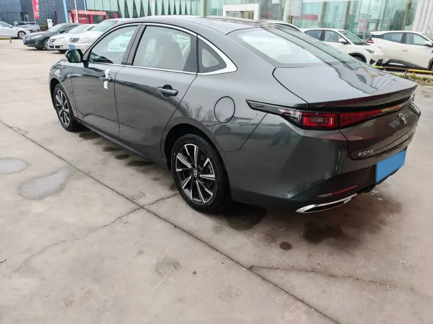 2025 ChangAn Eado 1.5T 192HP L4 7DCT,autocango,china used car exporter,china ev exporter,chinese used car exporter,chinese used ev exporter