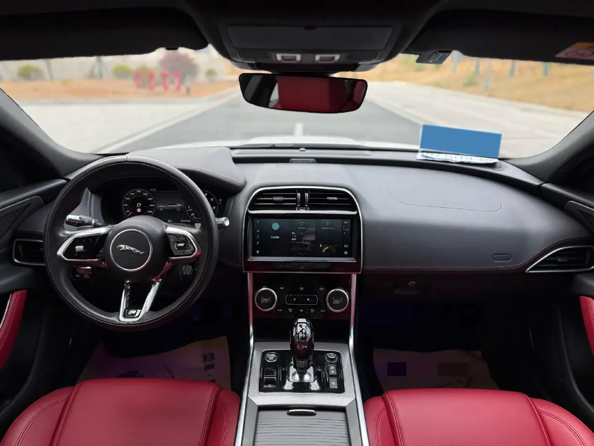 2021 Jaguar XEL 2.0T 250HP L4 8AT,autocango,china used car exporter,china ev exporter,chinese used car exporter,chinese used ev exporter