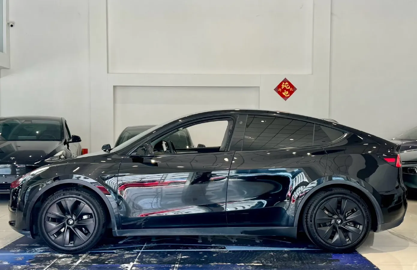 2022 Tesla Model Y BEV 60KWH,autocango,china used car exporter,china ev exporter,chinese used car exporter,chinese used ev exporter