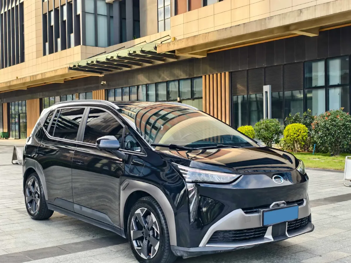 2022 Geely Okavango 1.8T 184HP L4 7DCT,autocango,china used car exporter,china ev exporter,chinese used car exporter,chinese used ev exporter