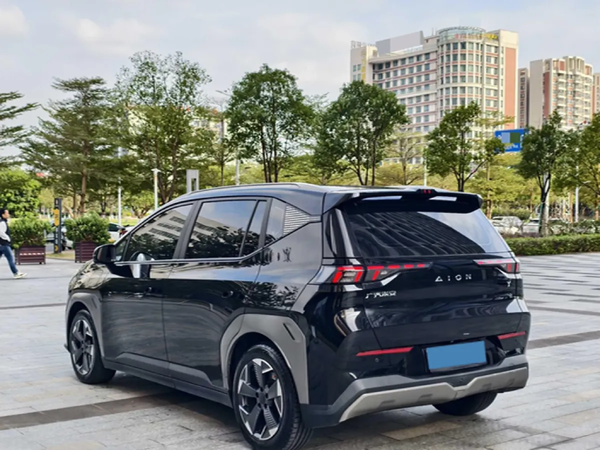 2022 Geely Okavango 1.8T 184HP L4 7DCT,autocango,china used car exporter,china ev exporter,chinese used car exporter,chinese used ev exporter