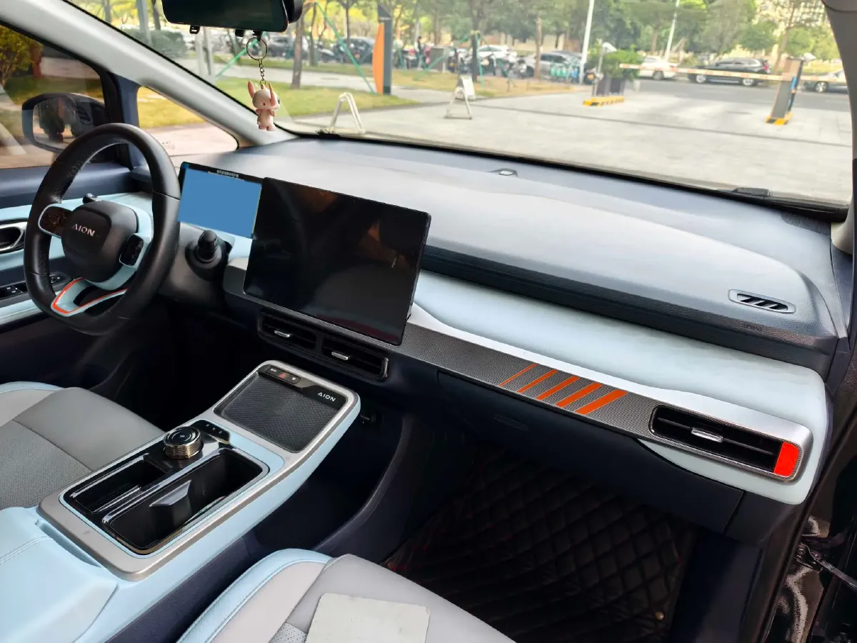 2022 Geely Okavango 1.8T 184HP L4 7DCT,autocango,china used car exporter,china ev exporter,chinese used car exporter,chinese used ev exporter