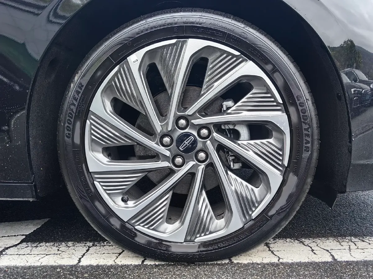 2025 Lincoln Z 2.0T 294HP L4 E-CVT Hybrid,autocango,china used car exporter,china ev exporter,chinese used car exporter,chinese used ev exporter