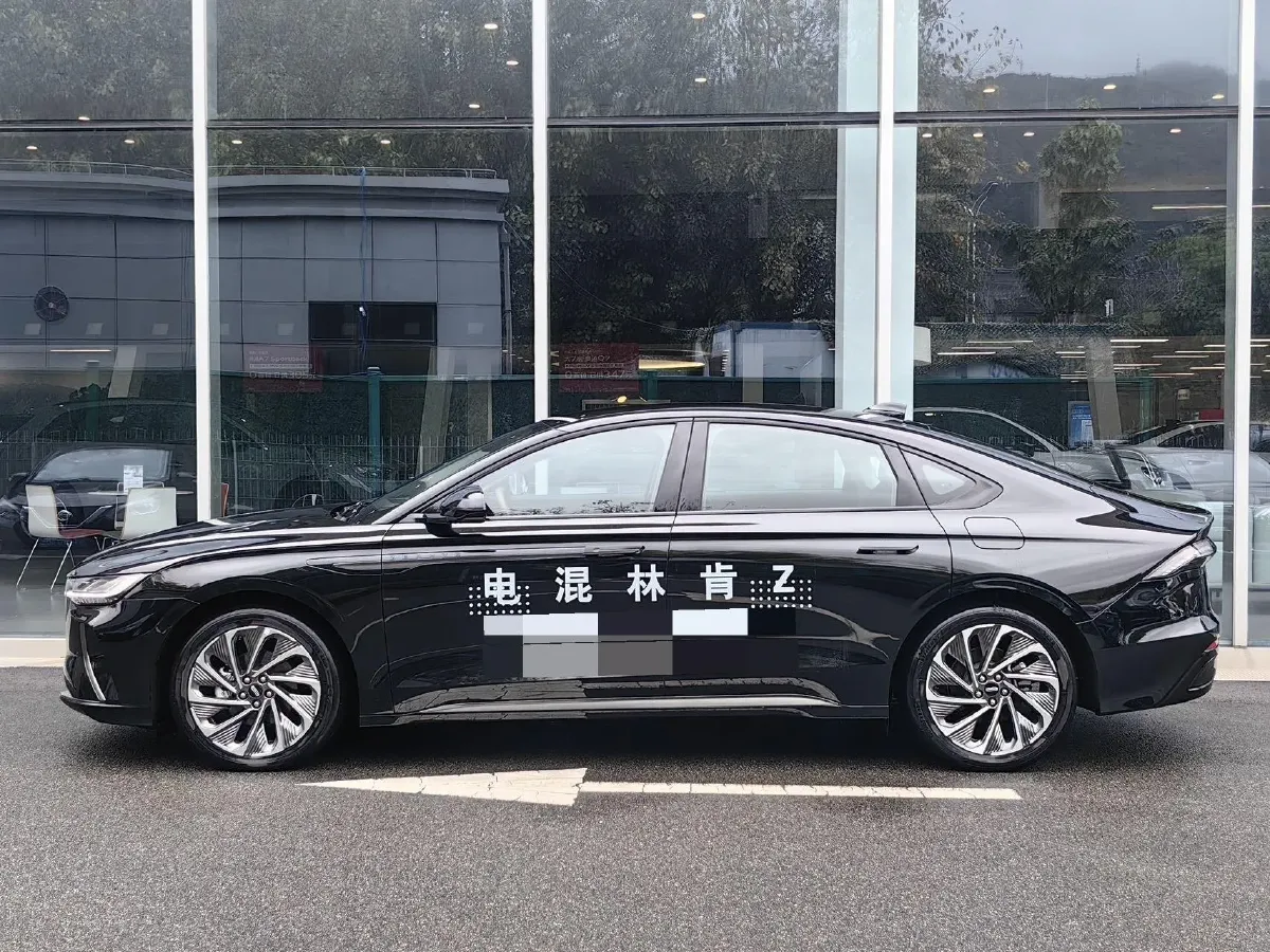 2025 Lincoln Z 2.0T 294HP L4 E-CVT Hybrid,autocango,china used car exporter,china ev exporter,chinese used car exporter,chinese used ev exporter