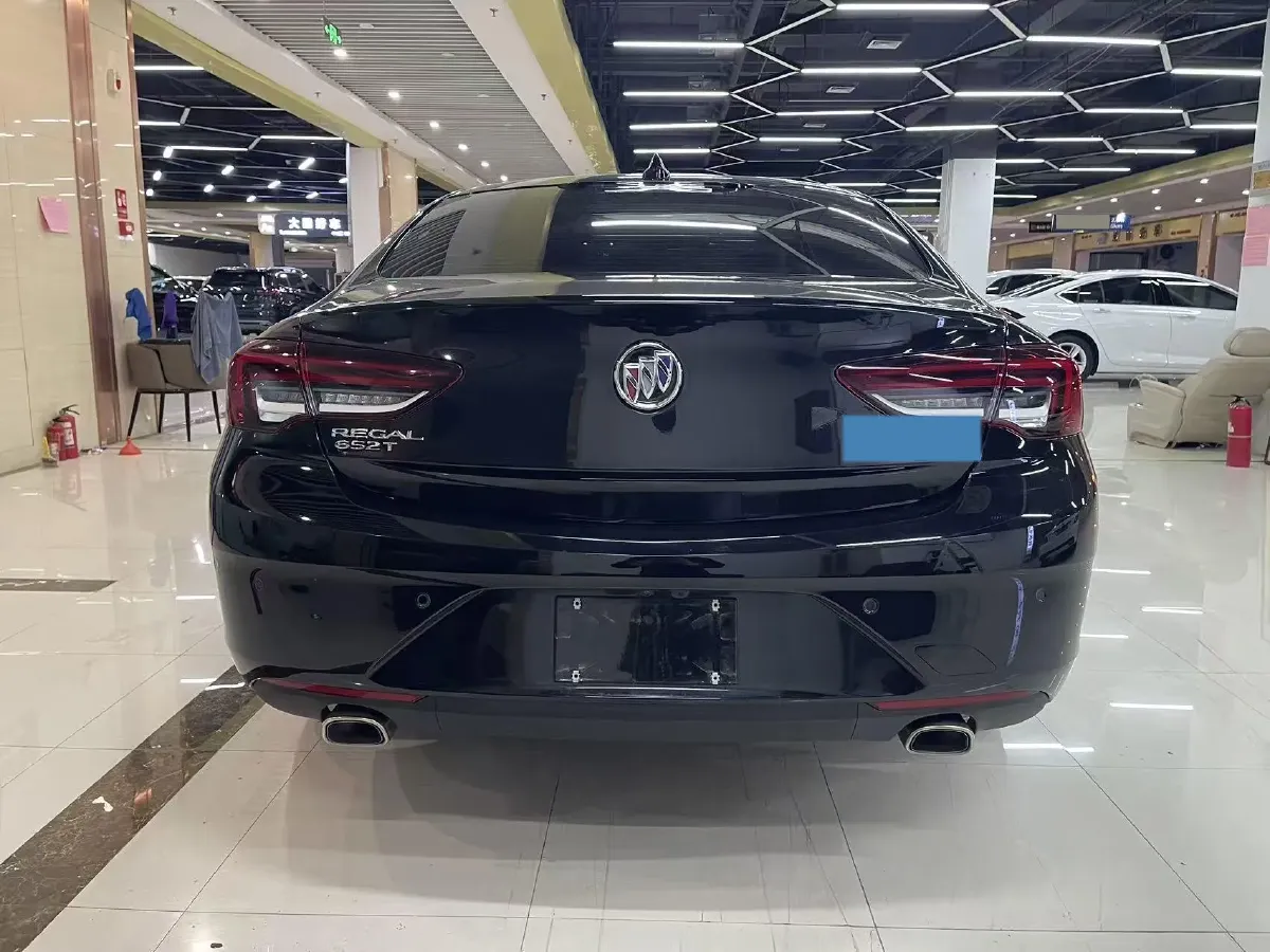 2022 Buick Regal 2.0T 237HP L4 9AT,autocango,china used car exporter,china ev exporter,chinese used car exporter,chinese used ev exporter