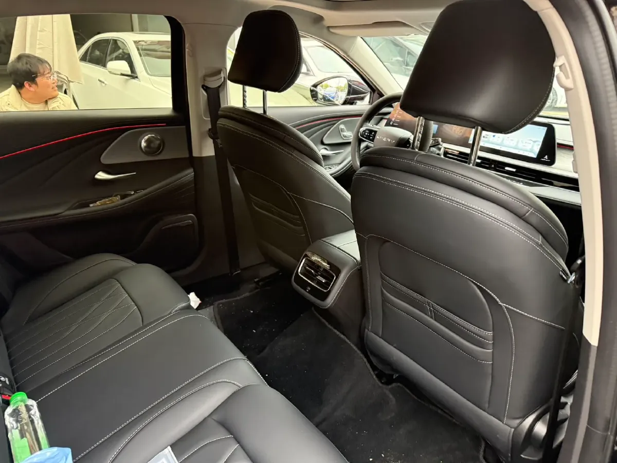 2025 Chery Arrizo 8 1.6T 197HP L4 7DCT,autocango,china used car exporter,china ev exporter,chinese used car exporter,chinese used ev exporter