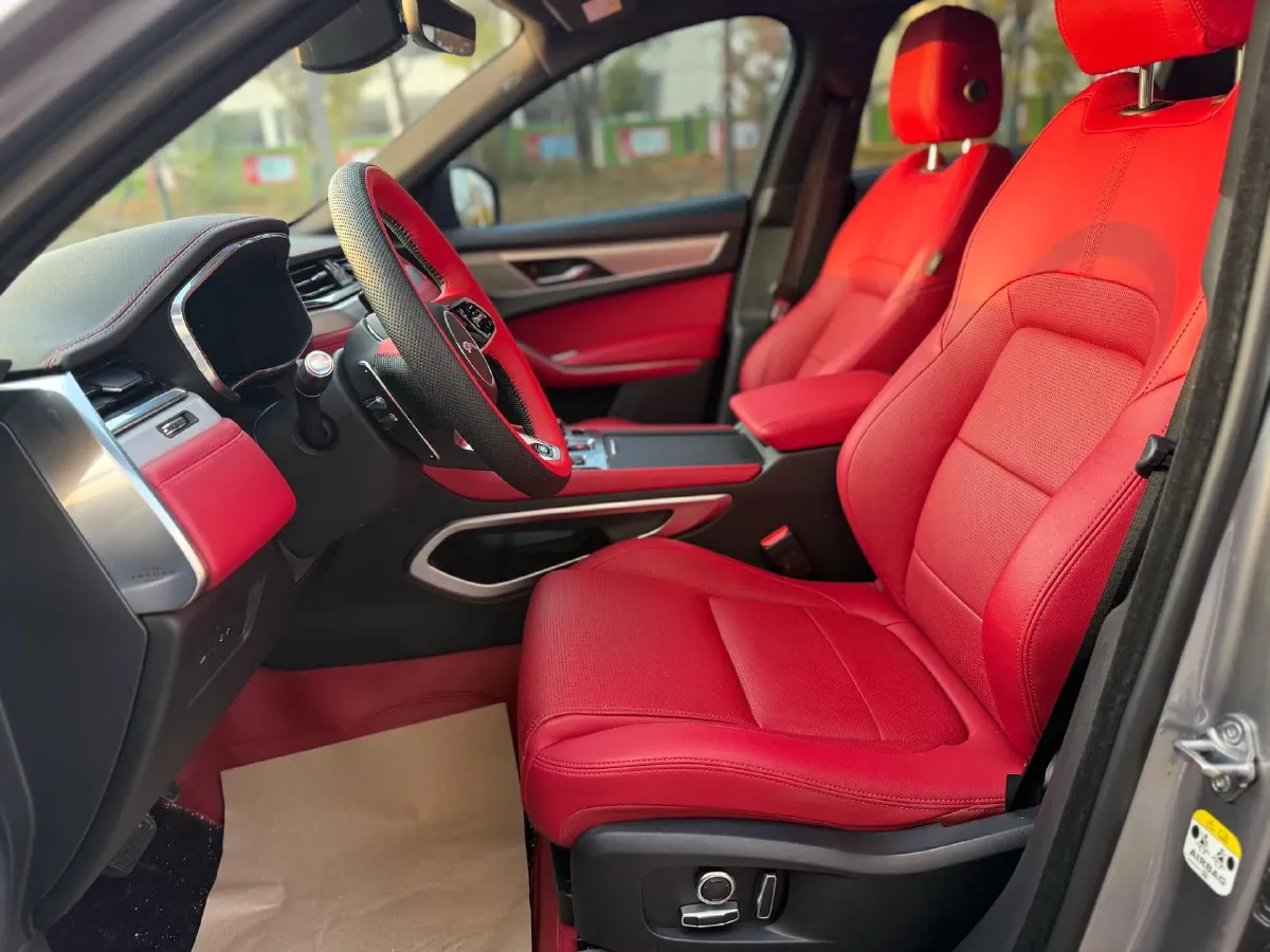 2021 Jaguar F-PACE 2.0T 250HP L4 8AT,autocango,china used car exporter,china ev exporter,chinese used car exporter,chinese used ev exporter