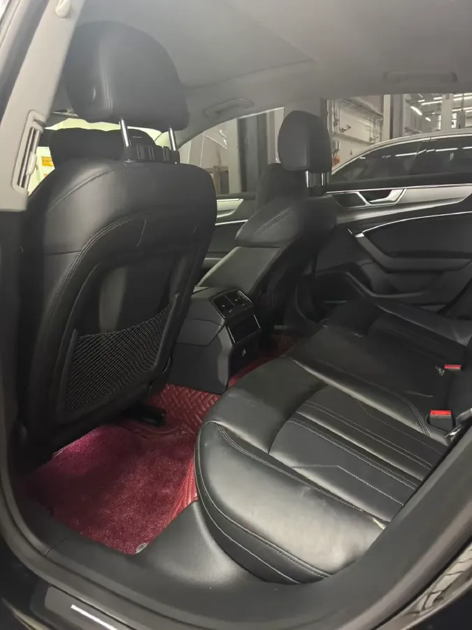 2022 Audi A7 2.0T 245HP L4 7DCT,autocango,china used car exporter,china ev exporter,chinese used car exporter,chinese used ev exporter