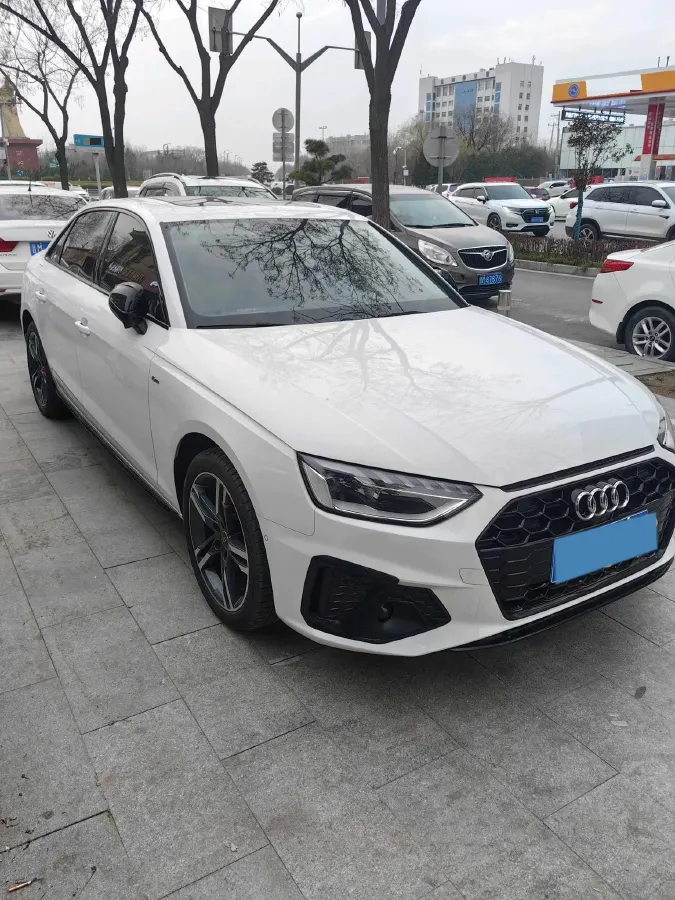 2023 Audi A4L 2.0T 190HP L4 7DCT,autocango,china used car exporter,china ev exporter,chinese used car exporter,chinese used ev exporter