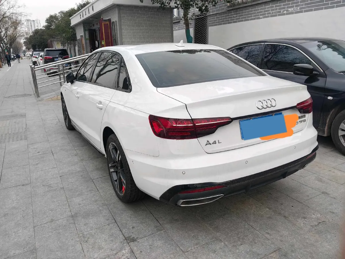 2023 Audi A4L 2.0T 190HP L4 7DCT,autocango,china used car exporter,china ev exporter,chinese used car exporter,chinese used ev exporter
