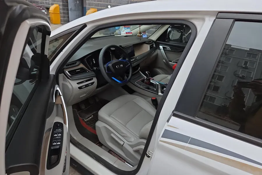 2019 Honda Envix 1.0T 122HP L3 6MT,autocango,china used car exporter,china ev exporter,chinese used car exporter,chinese used ev exporter
