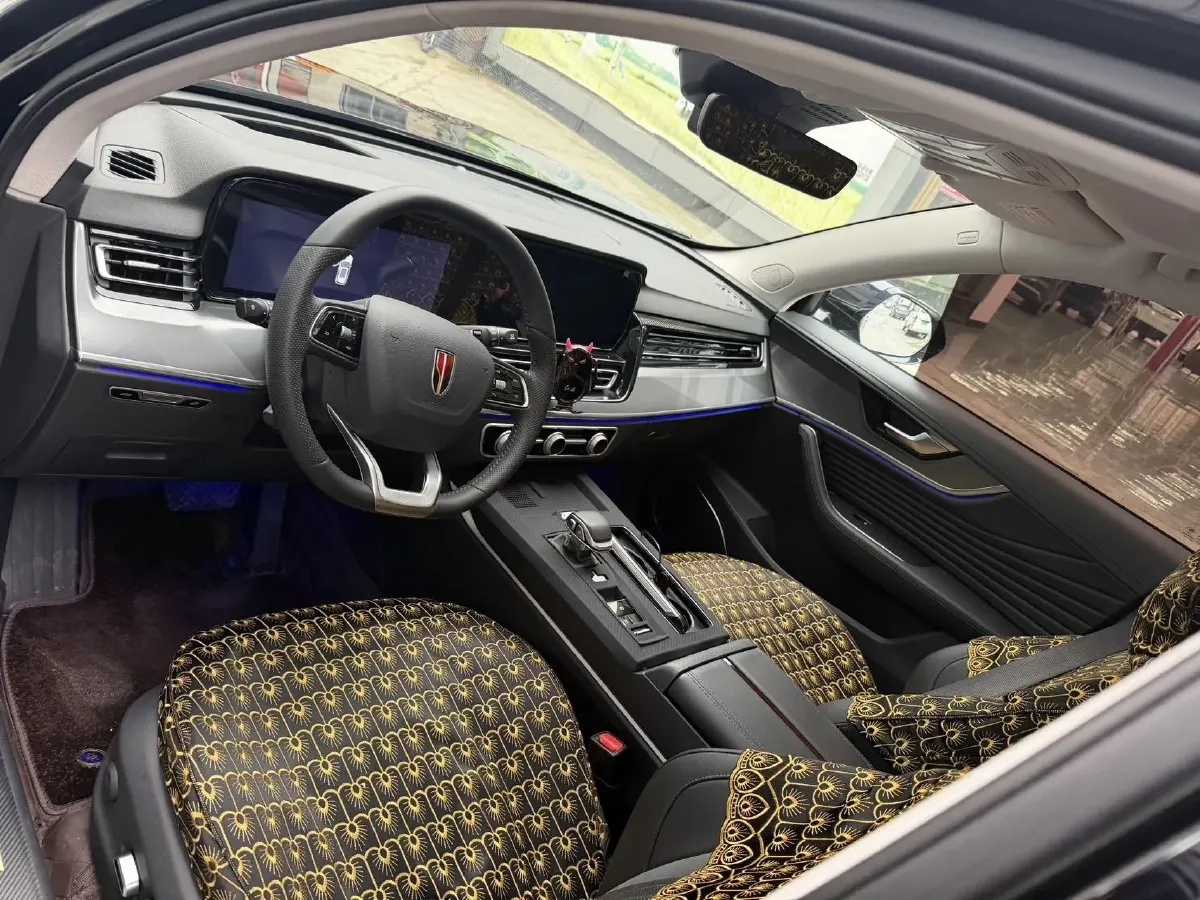 2023 HongQi HS5 2.0T 252HP L4 8AT,autocango,china used car exporter,china ev exporter,chinese used car exporter,chinese used ev exporter