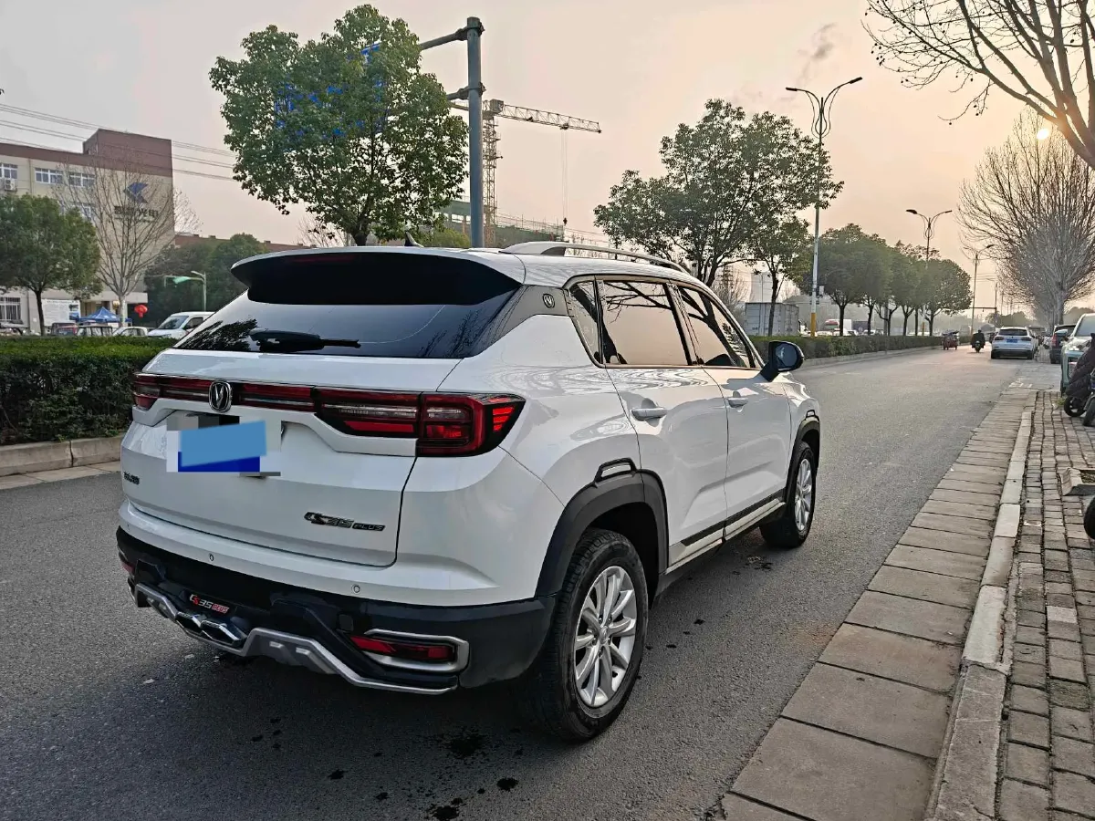 2019 ChangAn CS35 Plus 1.6L 128HP L4 6AT,autocango,china used car exporter,china ev exporter,chinese used car exporter,chinese used ev exporter